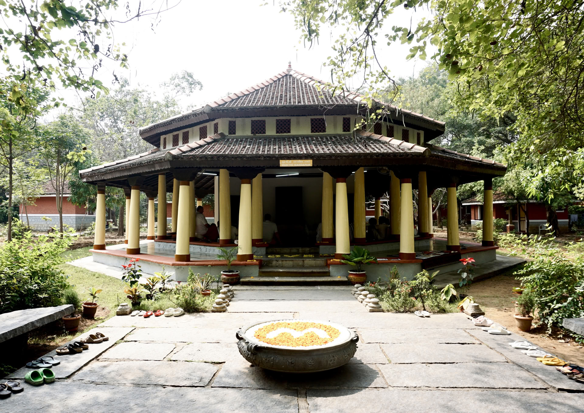 Retiro Ashram de Detox de Meditación Silenciosa de 21 Días en India