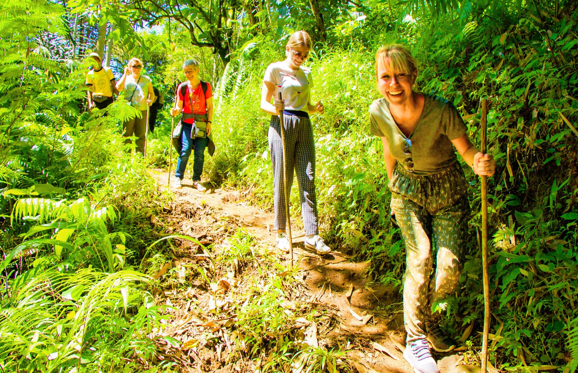 ZEN TREKKING Y DESCUBRIMIENTO DE CASCADAS