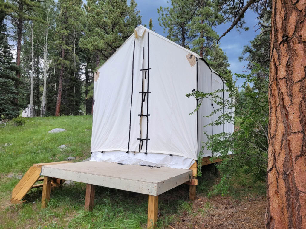 Sonido Sagrado, Insight y Silencio: Meditación y Música en los Bosques Profundos