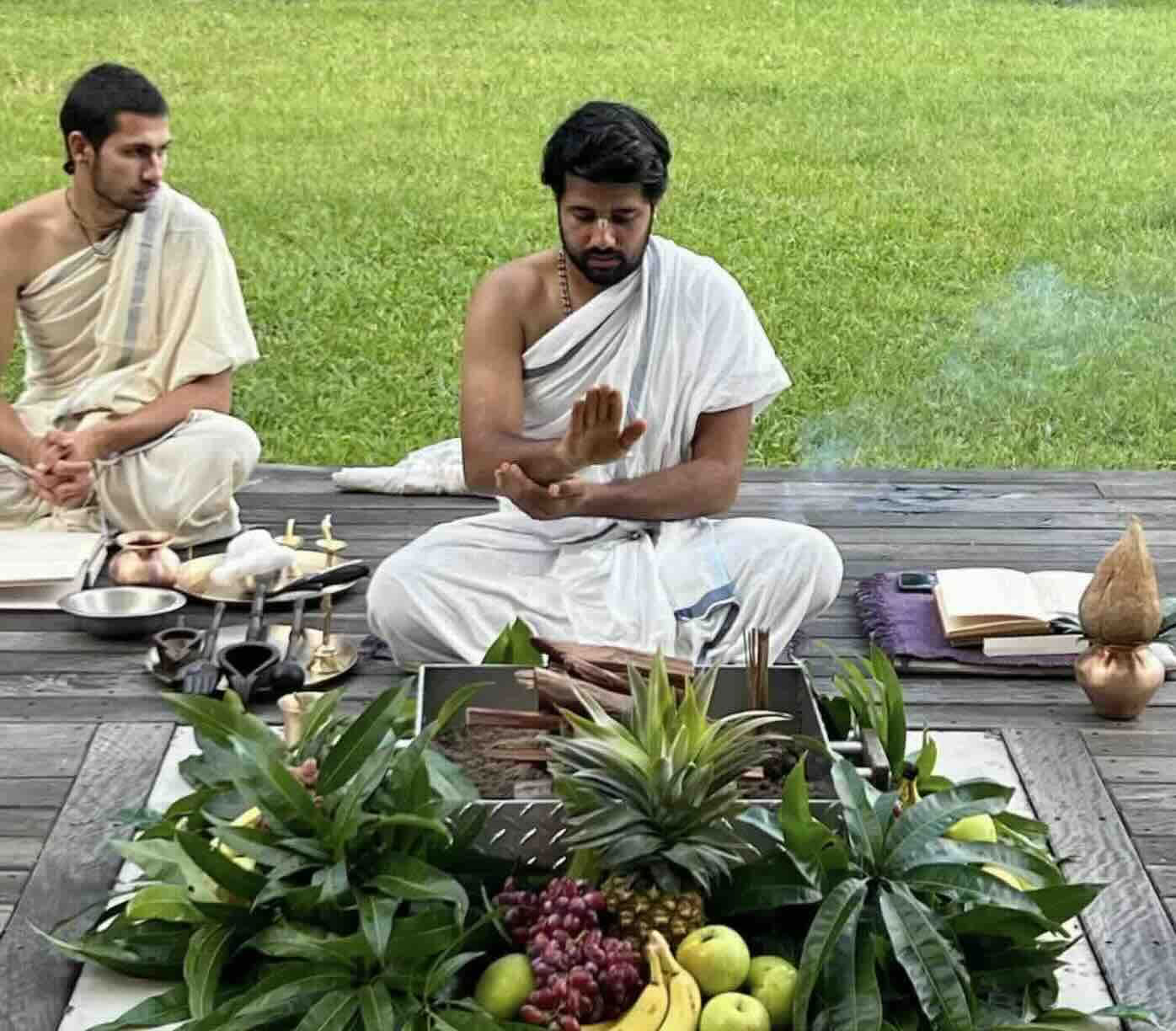 12 de septiembre - Sri Sri Radha Krishna Yagna