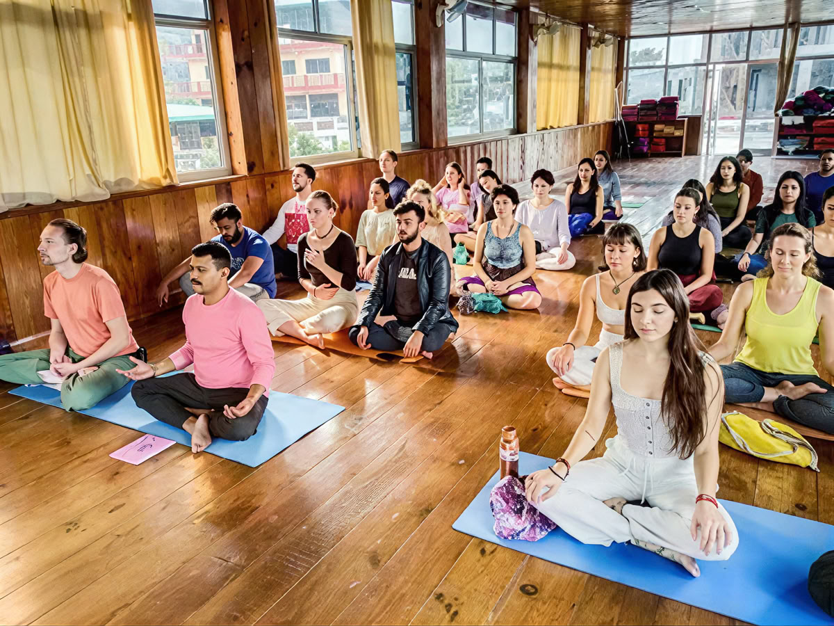 200 Hour Yoga Teacher Training en Rishikesh India – enero de 2026