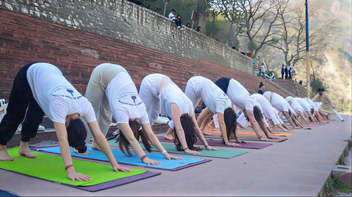 Curso de formación de profesores de yoga de 200 horas en Rishikesh – del 05 de julio al 30 de julio de 2026