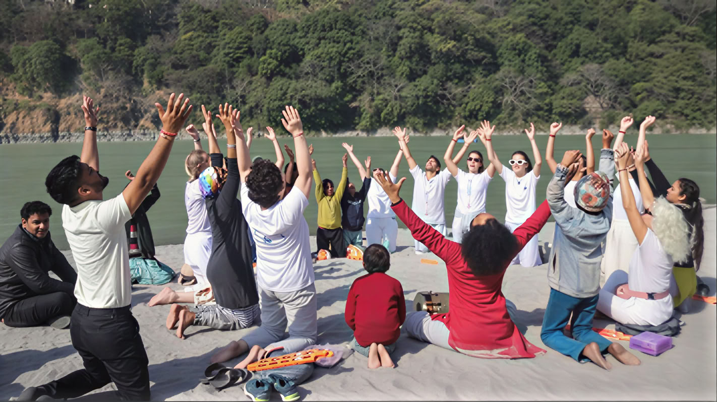 Curso de formación de profesores de yoga de 200 horas en Rishikesh – del 04 de oct al 29 de oct de 2026