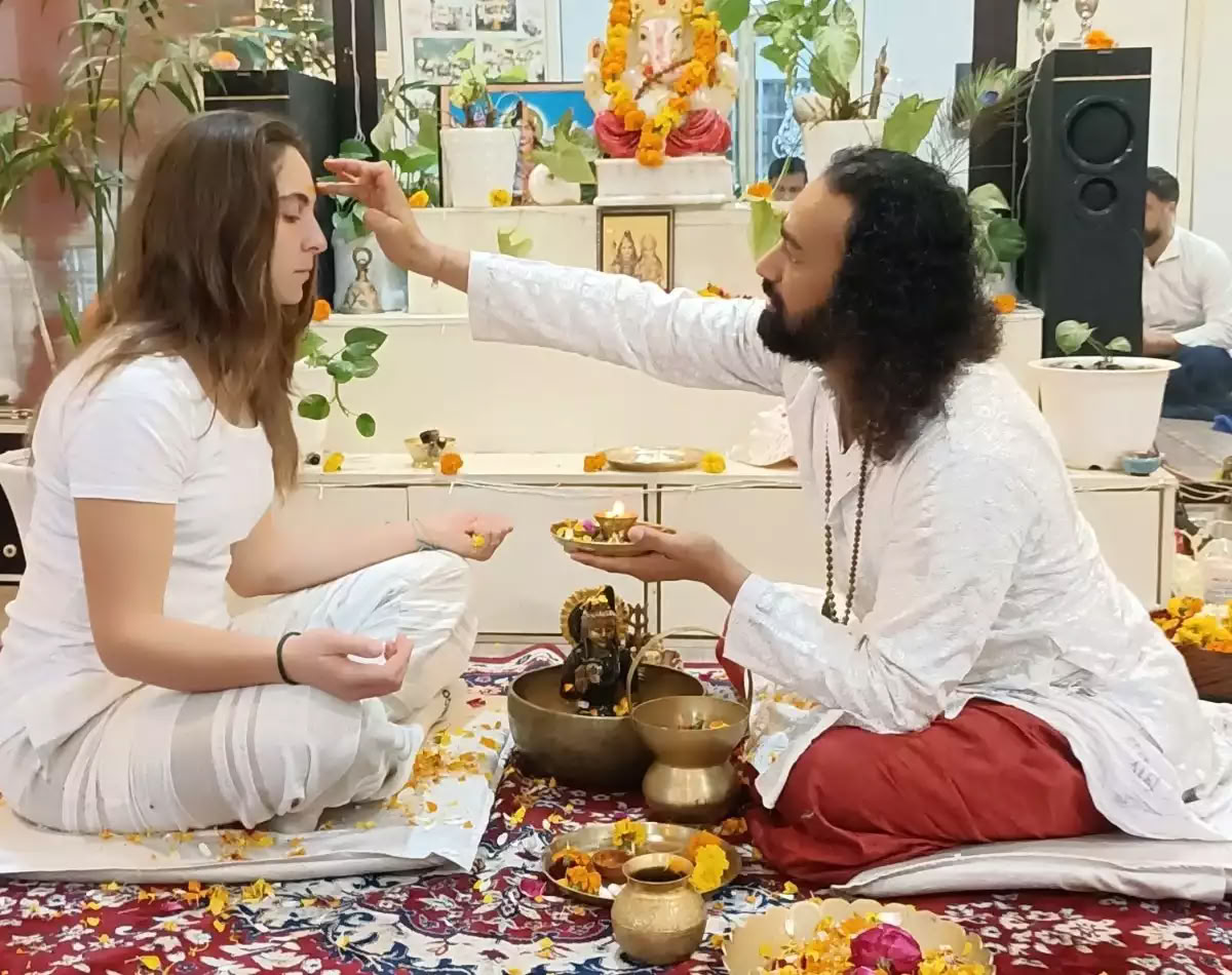 Curso de formación de profesores de yoga de 200 horas en Rishikesh – del 04 de oct al 29 de oct de 2026