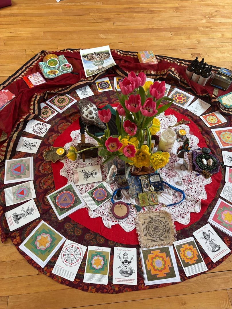 Yoga Nidra y Tarde de Tarot