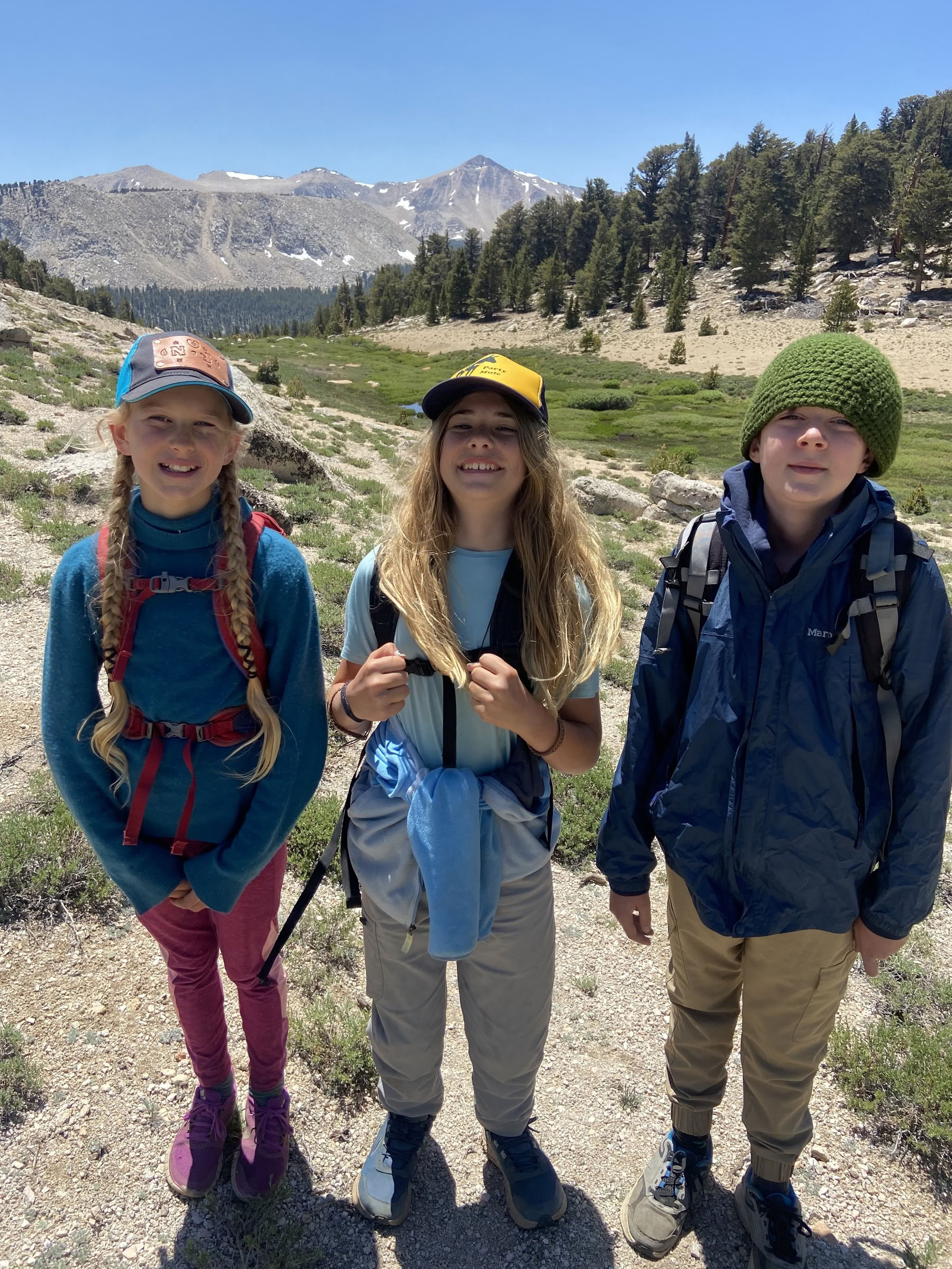 Youth Engaged in Transformational Inquiry : 6-Day Campamento en la naturaleza