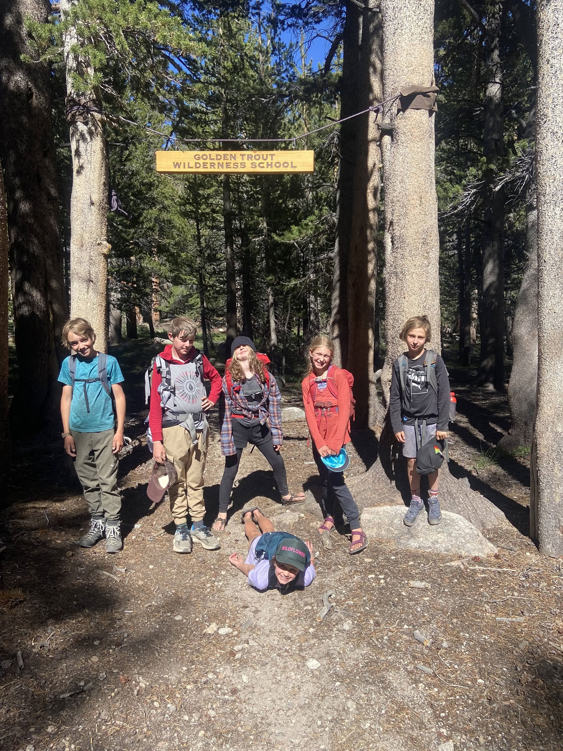 Youth Engaged in Transformational Inquiry : 6-Day Campamento en la naturaleza