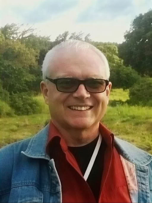 Retiro de un mes dirigido por Patrick Kearney