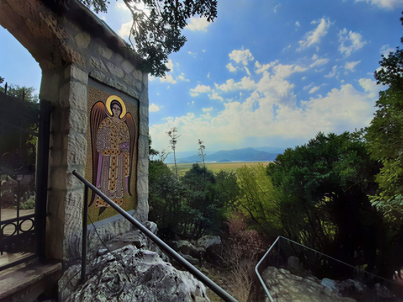 Tour Privado del Monasterio de Montenegro
