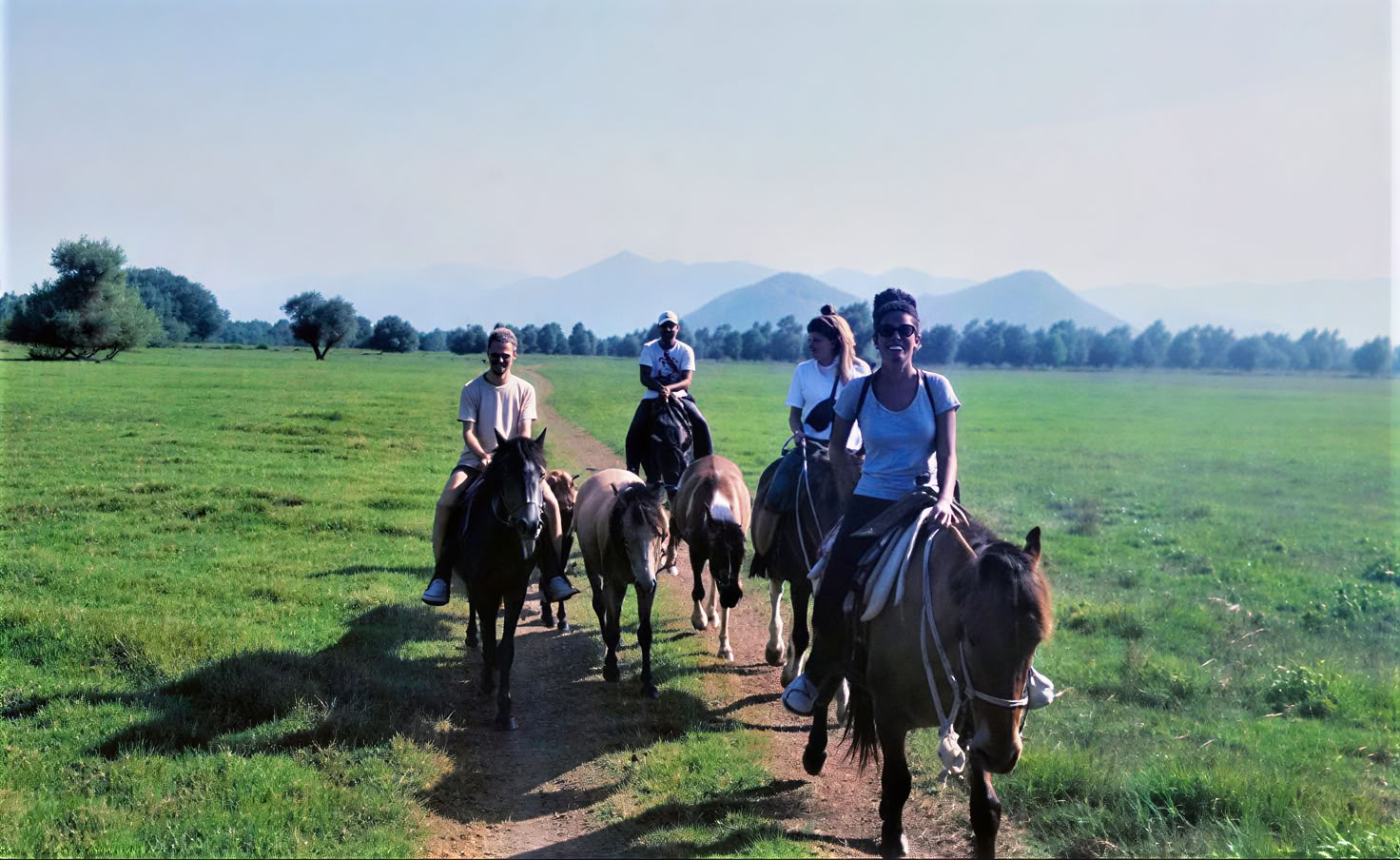 Tour Privado del Monasterio de Montenegro