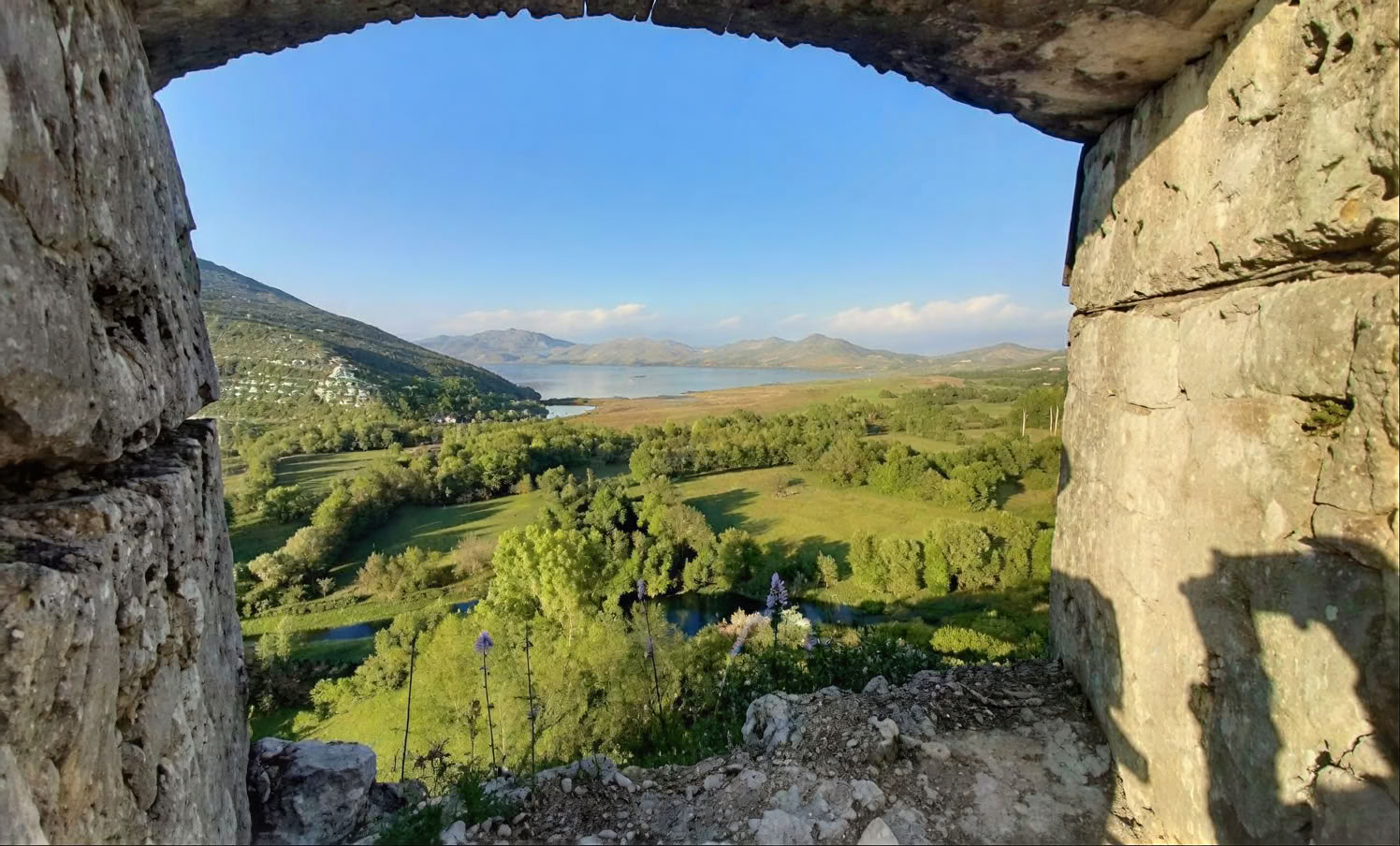 Tour Privado del Monasterio de Montenegro