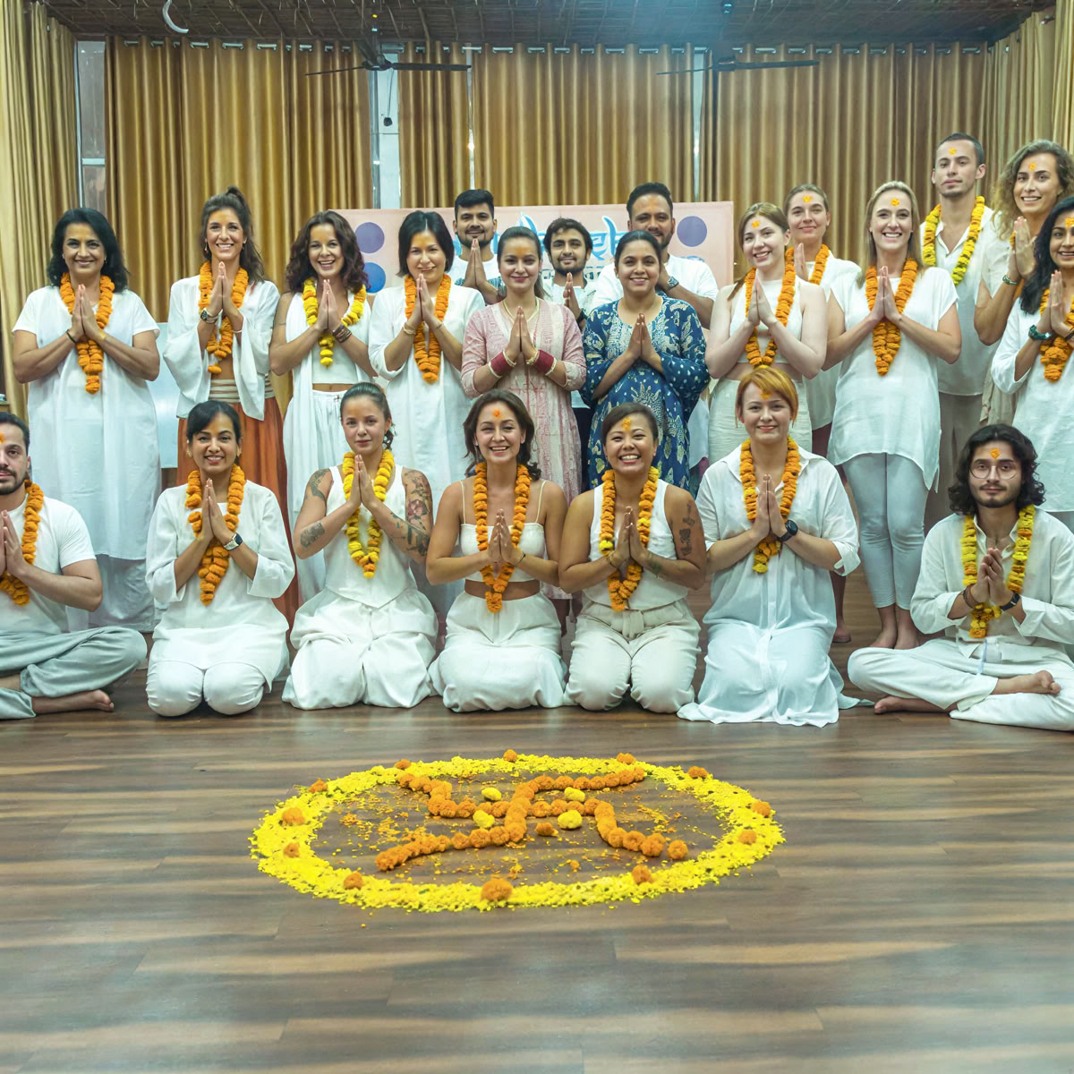 Entrenamiento de Profesores de Yoga de 300 Horas Rishikesh – 01 Ene – 27 Ene 2027