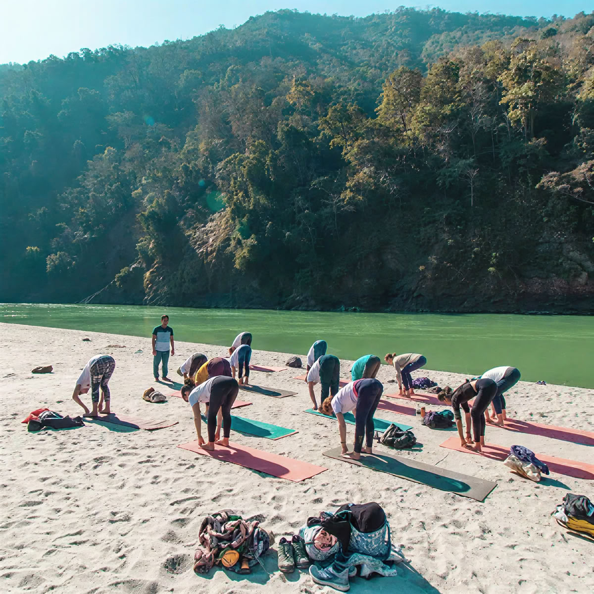 Entrenamiento de Profesores de Yoga de 300 Horas Rishikesh – 01 Ene – 27 Ene 2027
