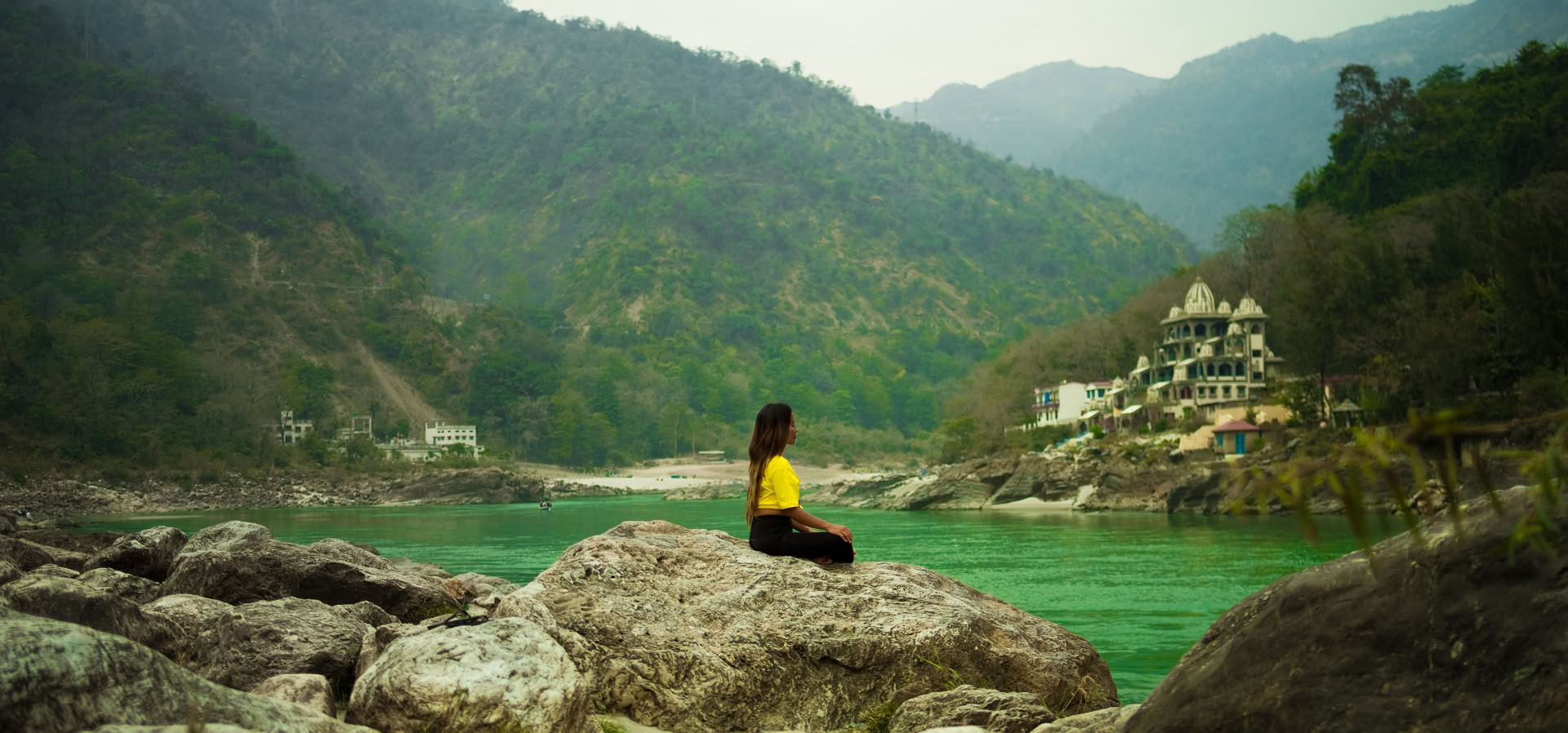 100 Hour Holistic Yoga Teacher Training en Rishikesh