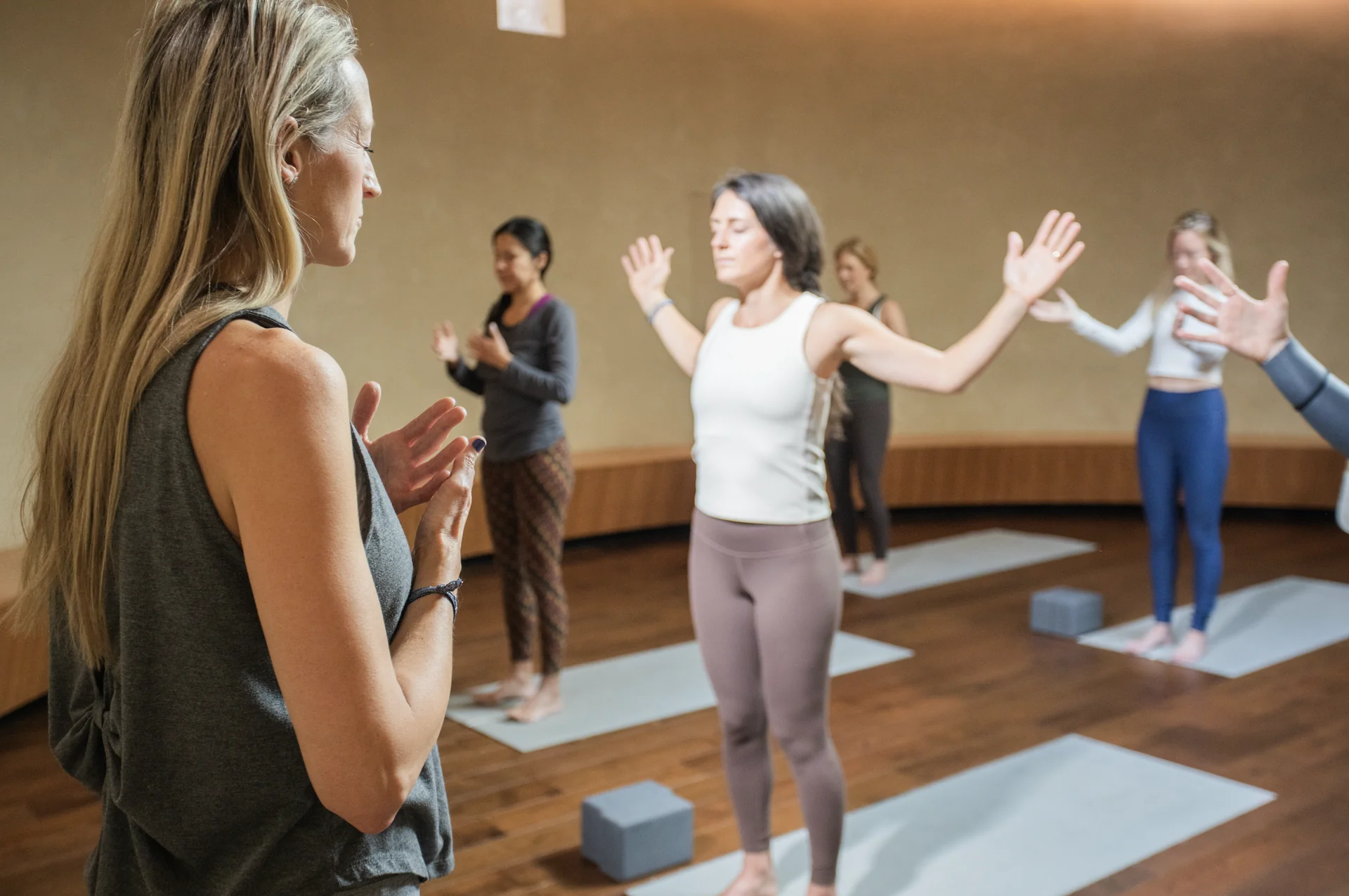 Red Thread: Instituto Internacional de Qigong | True Nature - Carbondale, CO