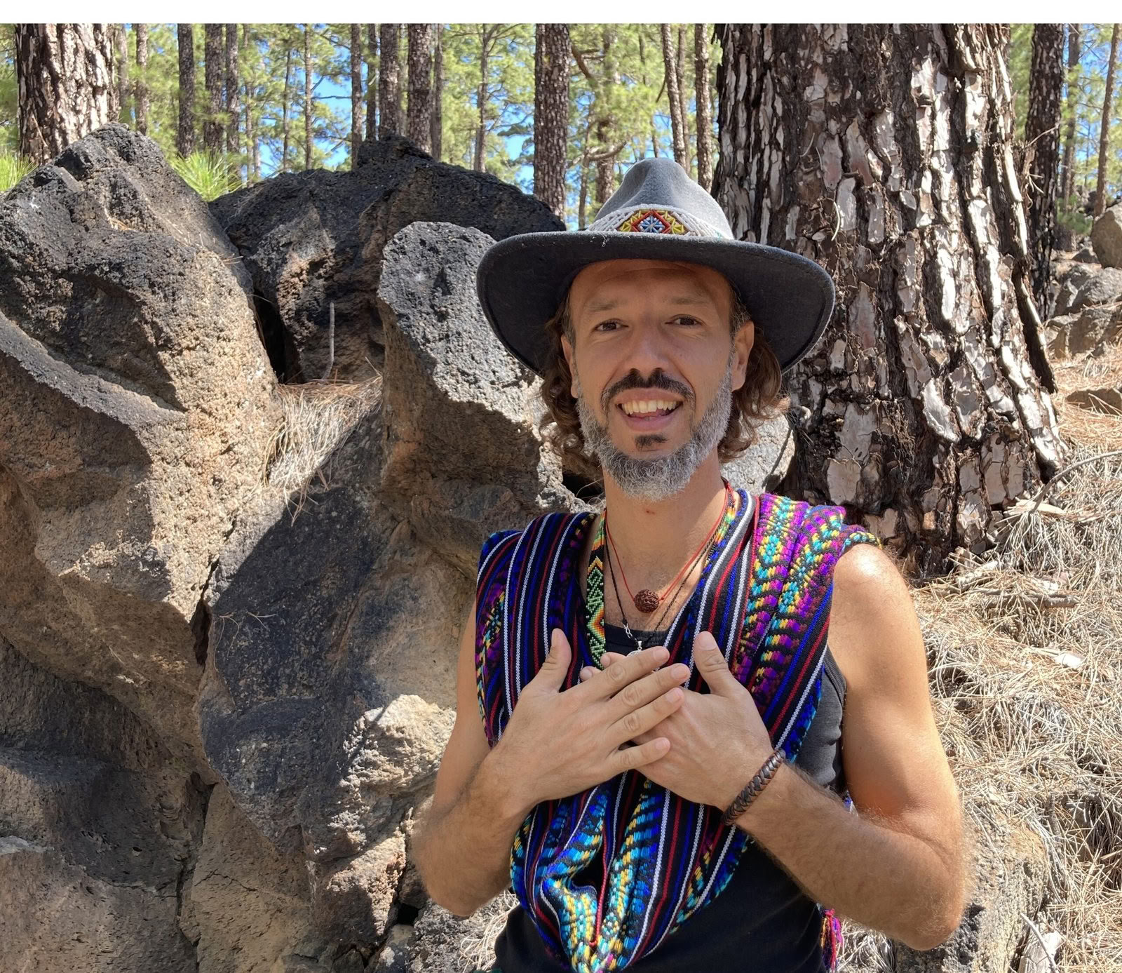 8 DÍAS Yoga y mindfulness PARA CONECTAR CON TU VERDAD INTERIOR