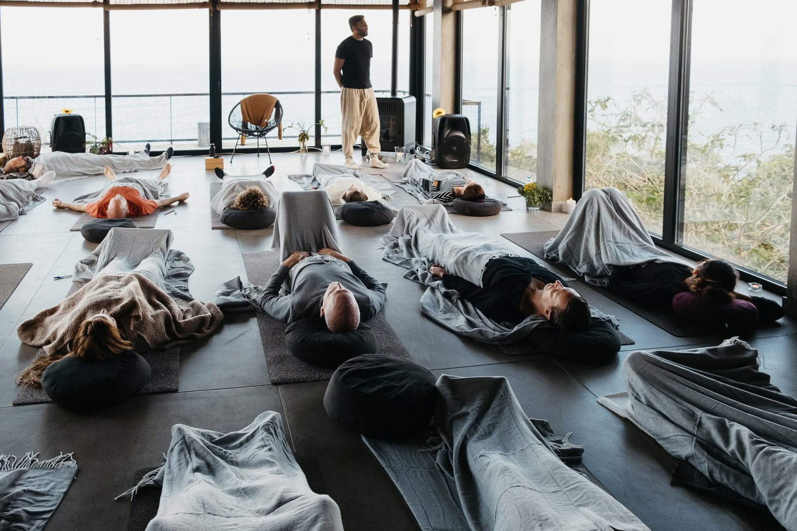 8 Días de Yoga y Mindfulness para Conectar con tu Verdad Interior (Encanto del Pueblo)