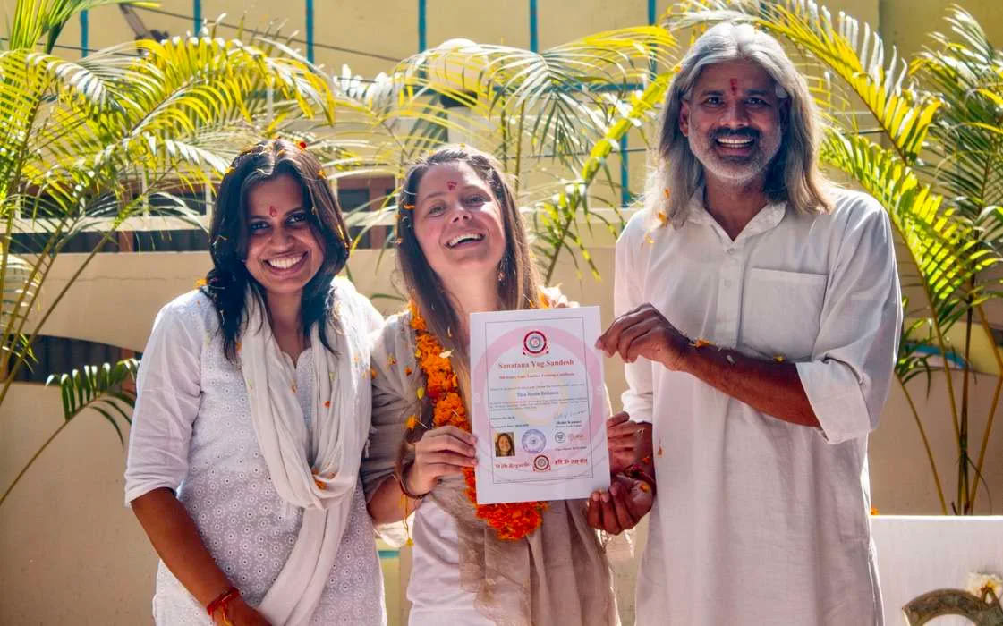 Curso de formación de profesores de Hatha Yoga de 300 horas en Rishikesh, India – 01 Sep – 19 Oct