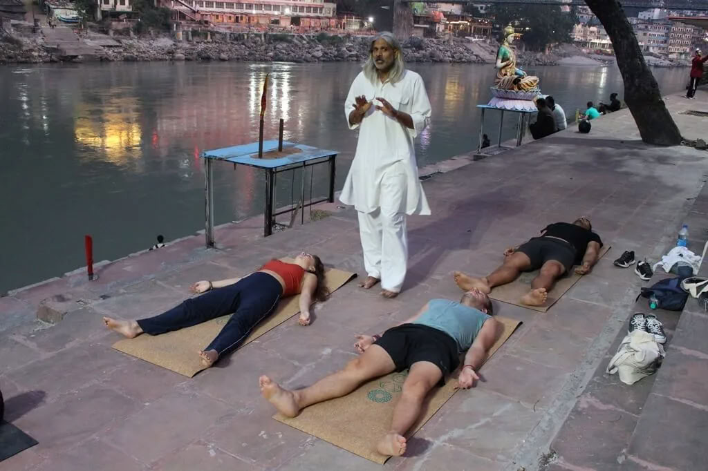 Curso de formación de profesores de Hatha Yoga de 300 horas en Rishikesh, India – 01 Sep – 19 Oct