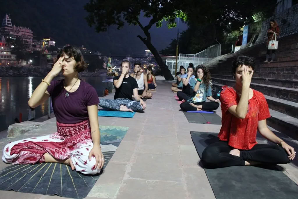 Curso de formación de profesores de Hatha Yoga de 500 horas – 01 Sep – 19 Oct