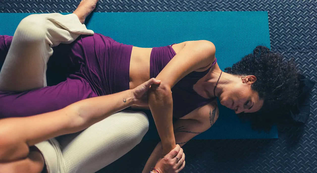 Vaidika Dharma: Formación de Profesores de Yoga SPIRIT de 100 Horas
