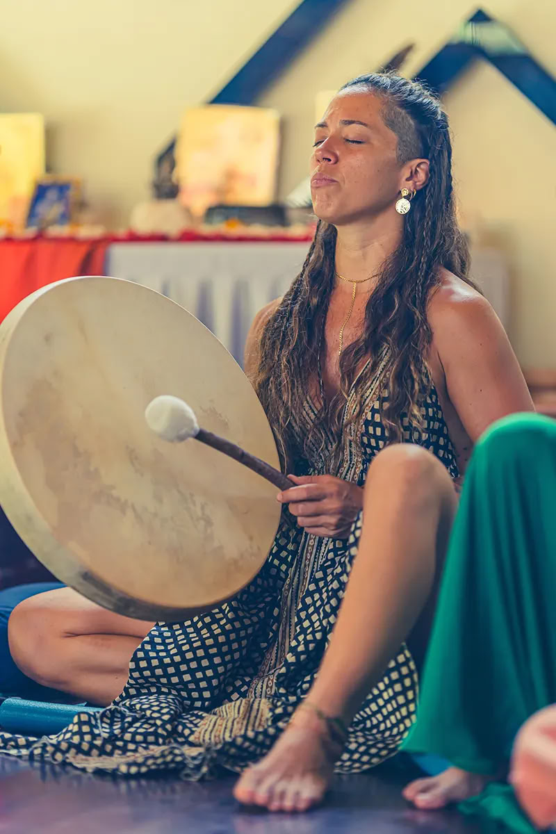 Vaidika Dharma: Formación de Profesores de Yoga SPIRIT de 100 Horas