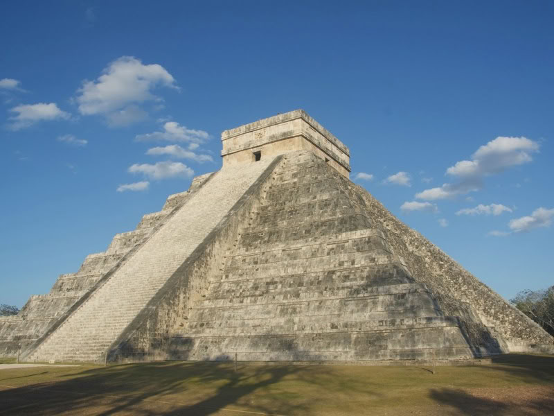 Mayan Secrets. Chichen Itzá y Valladolid.