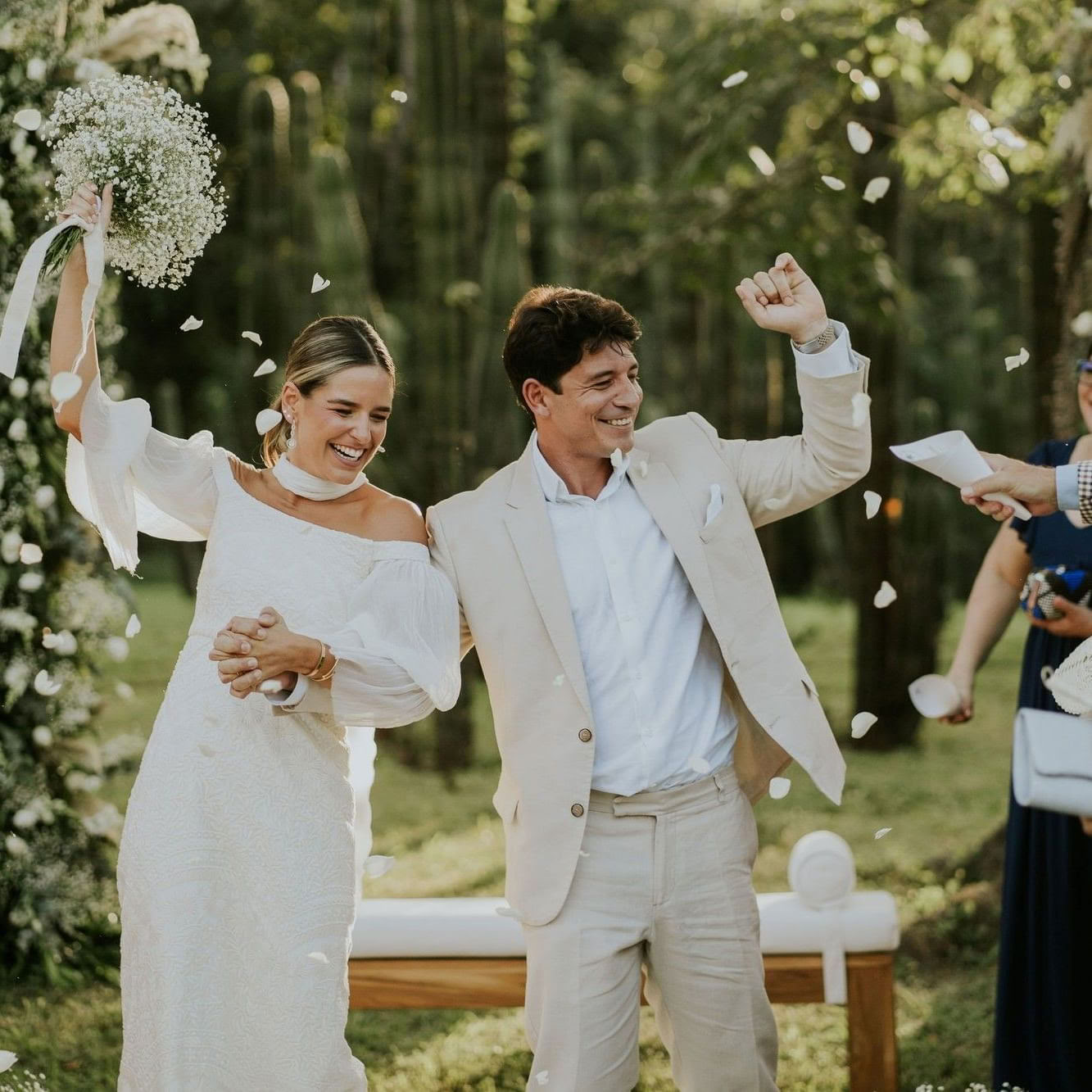 Holistic Beginning, Boda de autor