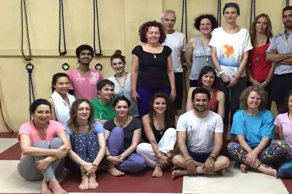 Taller de Yoga Iyenger