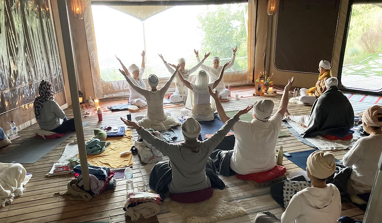 Sungalaa Kundalini Yoga Teacher Training: Relaciones auténticas
