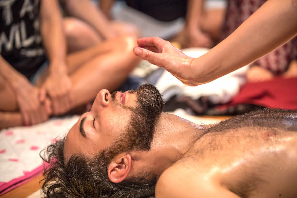 Formación de terapeuta de masaje tántrico