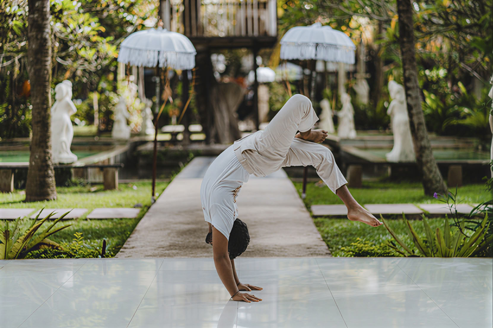 200hrs Formación de Profesores de Yoga en Bali, Amertham