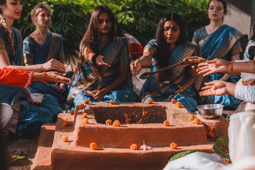 300 HORAS EN RISHIKESH FORMACIÓN DE PROFESORES DE YOGA – 5 de oct. – 3 de nov., 2026