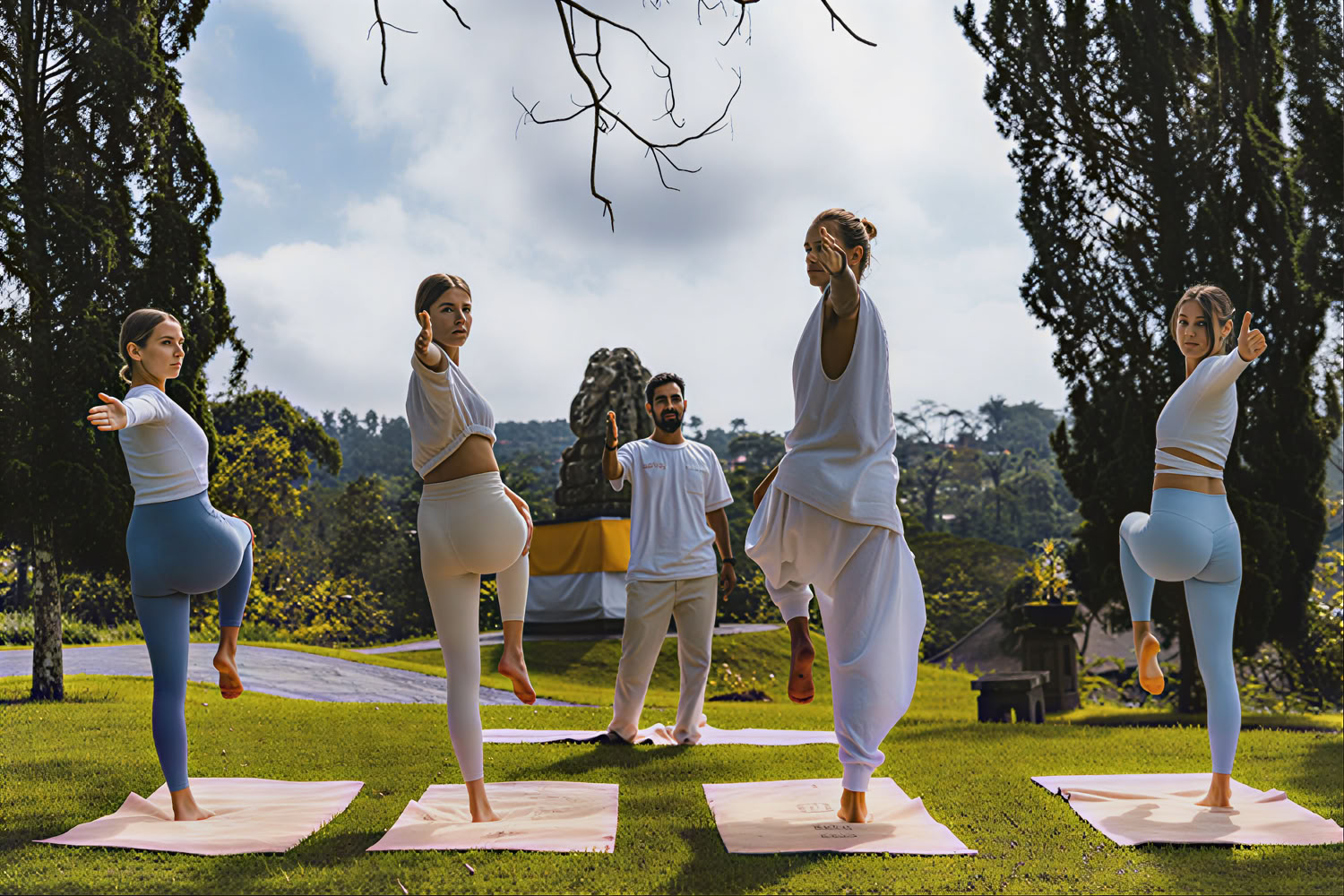 200 horas de YTT en Pelaga, Bali – 26 de oct. – 14 de nov. de 2026