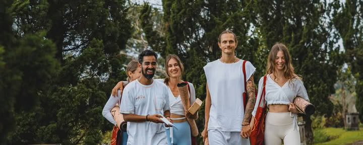 200 horas de YTT en Pelaga, Bali – 26 de oct. – 14 de nov. de 2026