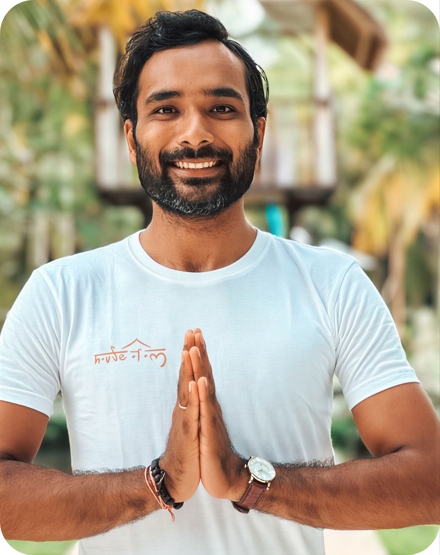 Formación híbrida de profesores de yoga de 200 horas/300 horas – 24 de agosto – 6 de septiembre de 2026