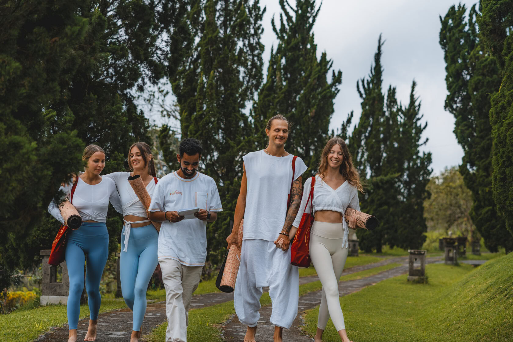 Formación de Profesores de Yoga de 300 horas – 26 de oct. – 21 de nov. de 2026