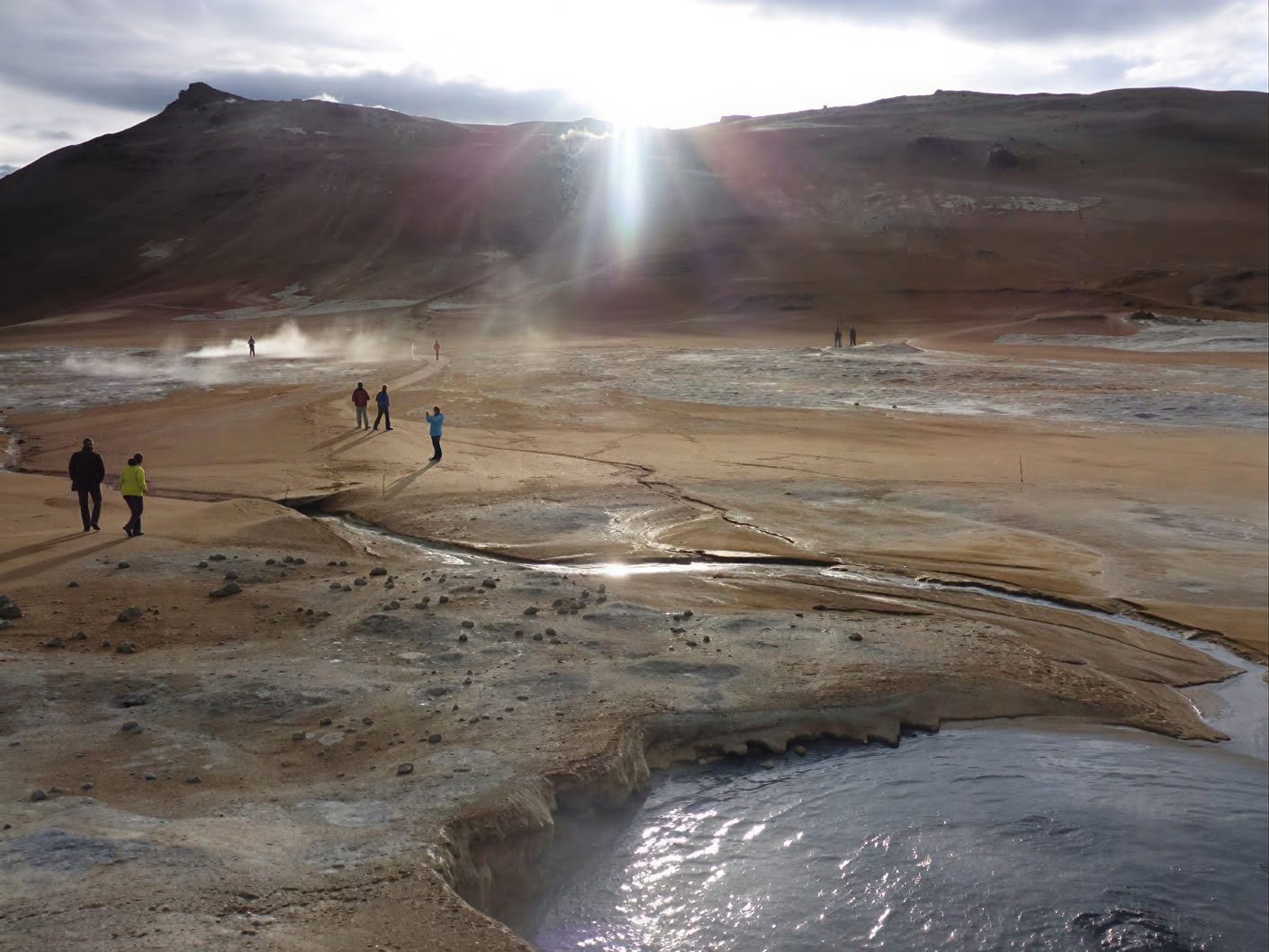 Yoga & hike - retiro de otoño en Islandia