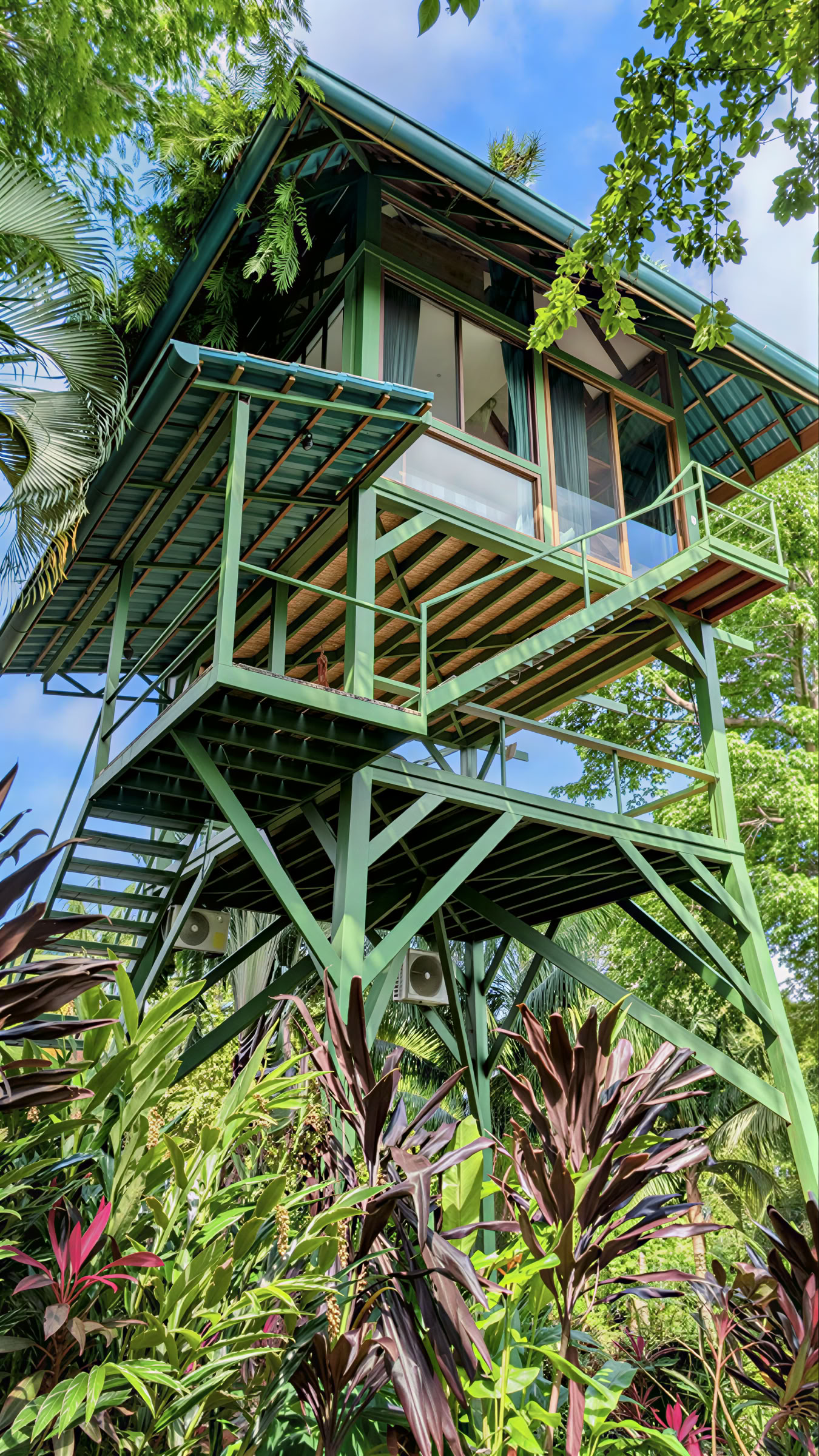 Ayurvedic Yoga Retiro – Chloe Haddad