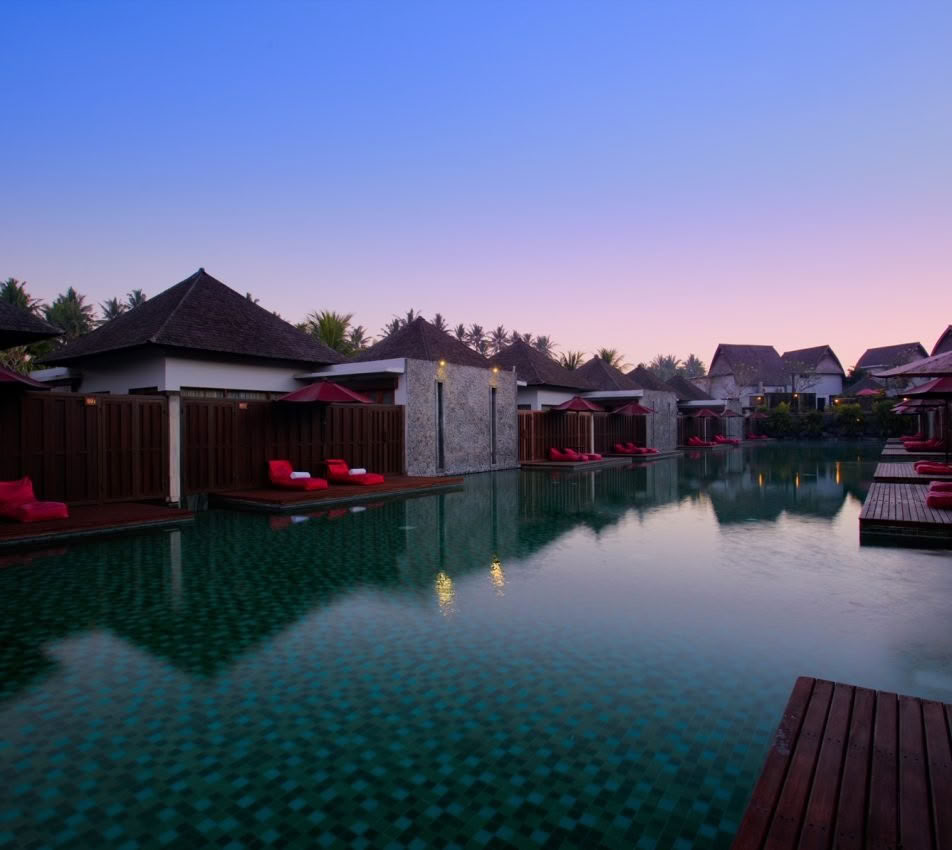 Villa con piscina de laguna