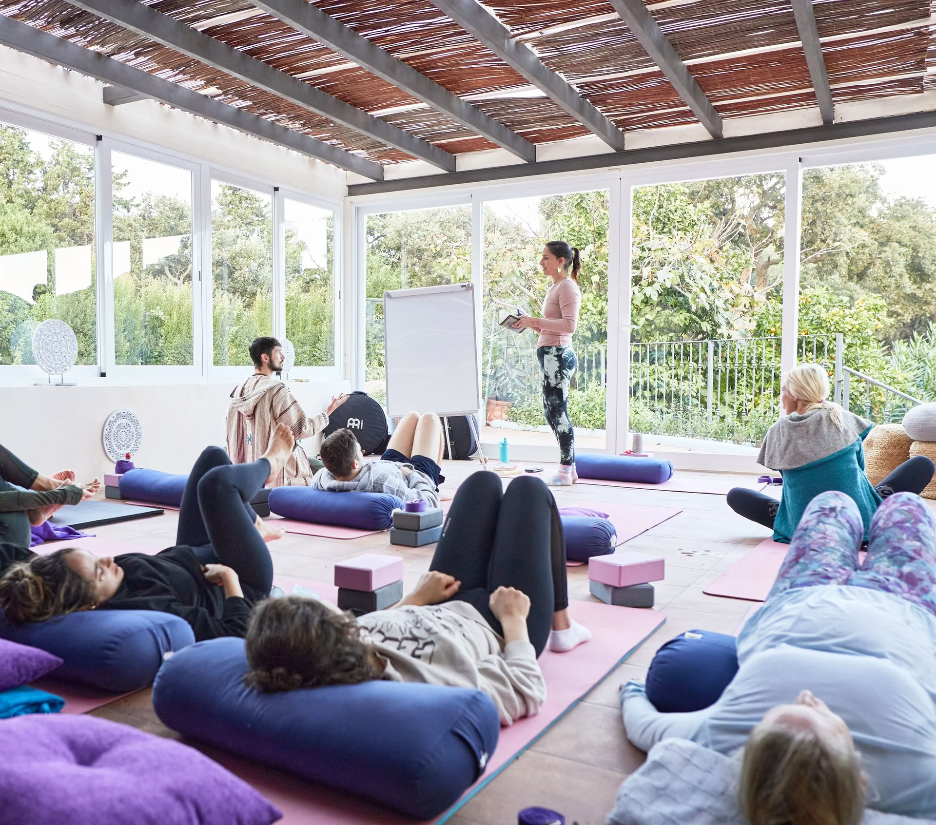 Retiro de arte y yoga de primavera