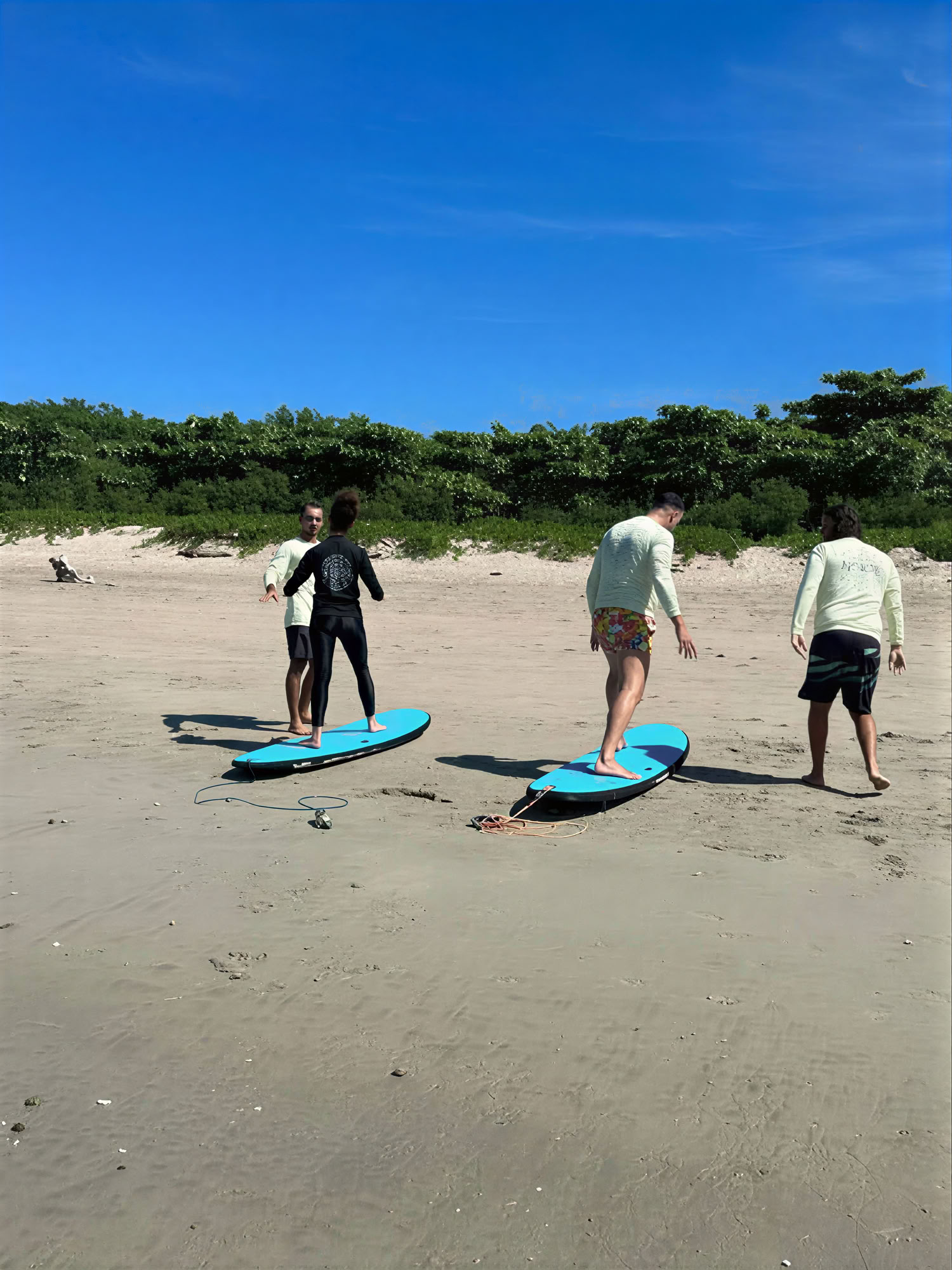 Retiro de Yoga de los Siete Chakras + Surf
