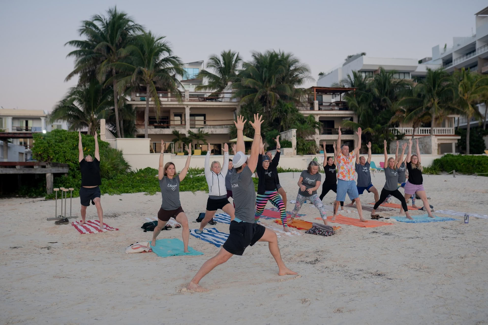 Retiro de yoga caliente de Año Nuevo