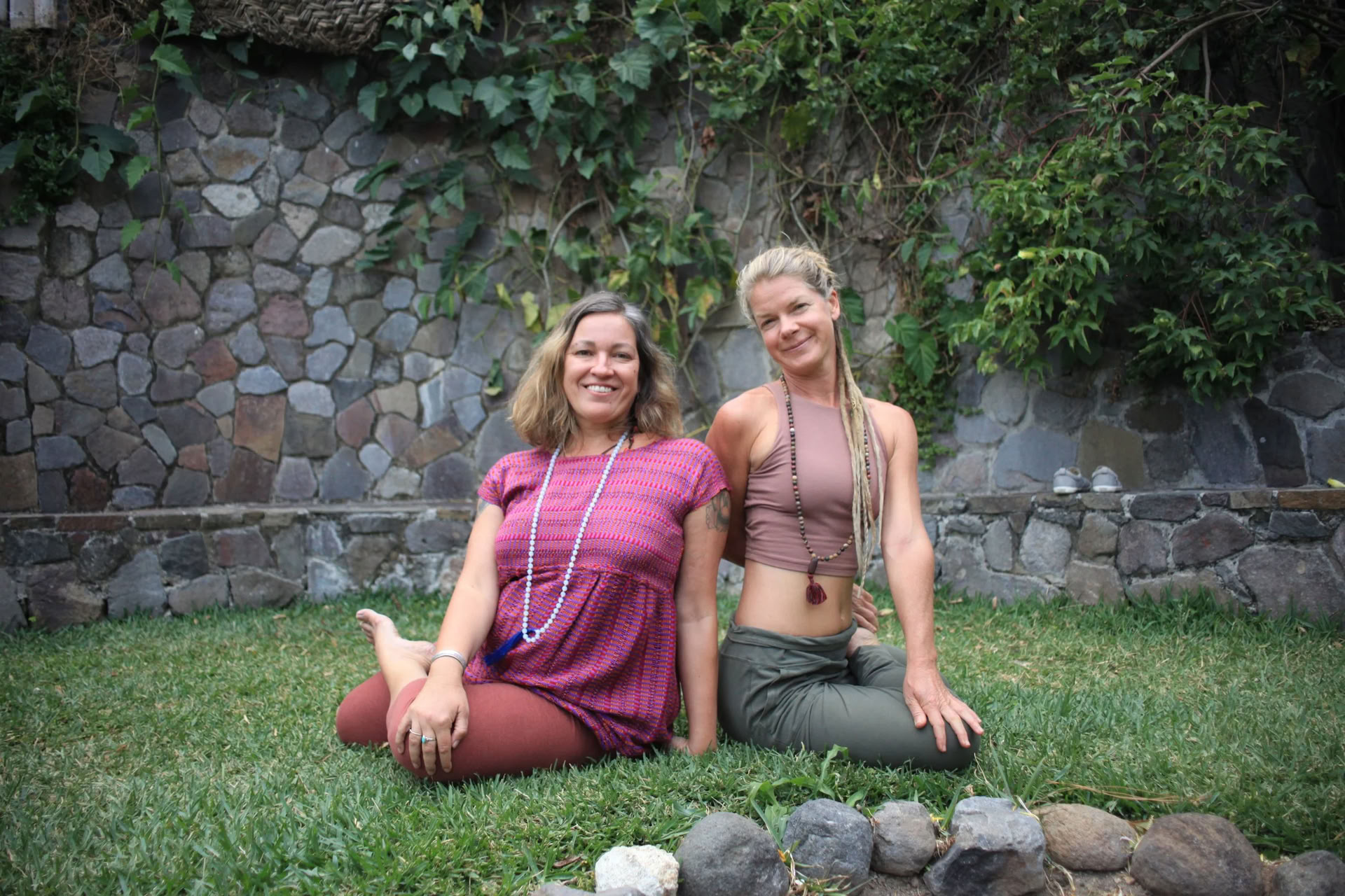 Heart of the Earth: Yoga y Naturaleza Retiro