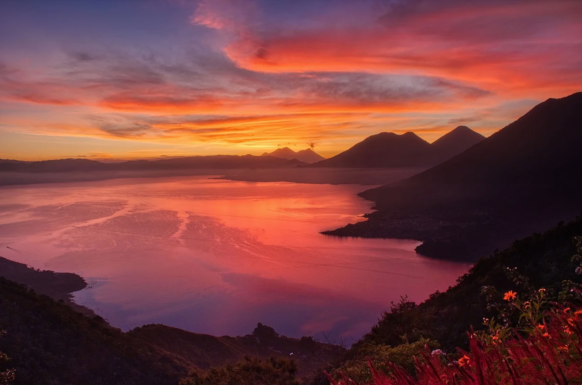 6 días Retiro de Yoga en Guatemala – 1-6 de septiembre de 2026 con Michelle Fajkus