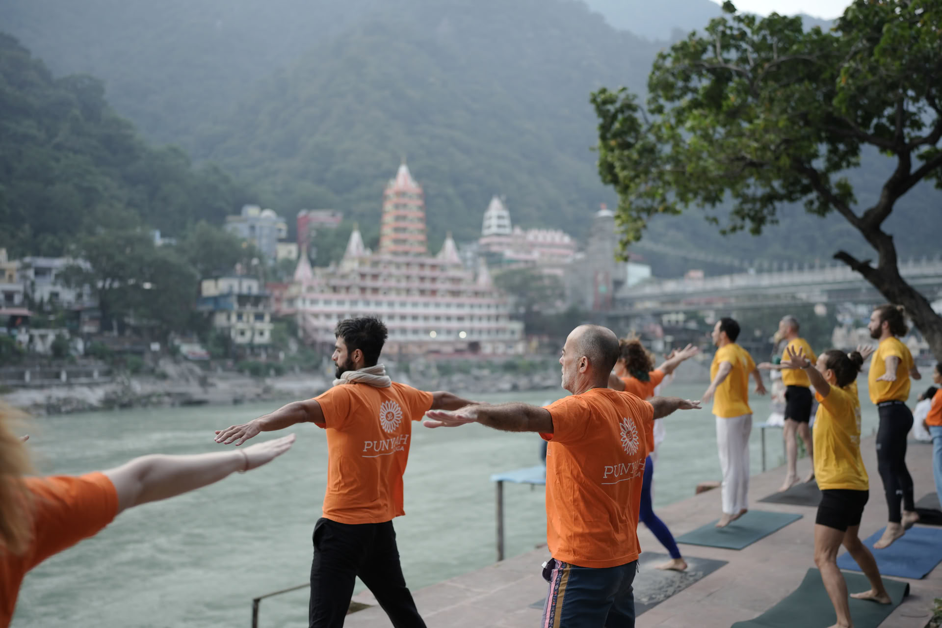 Formación de Profesores de Yoga de 200 horas – 5 oct - 23 oct 2026