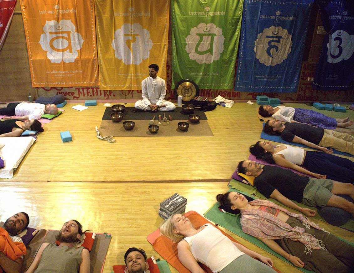 Formación de profesores de yoga de sanación con sonido en Rishikesh