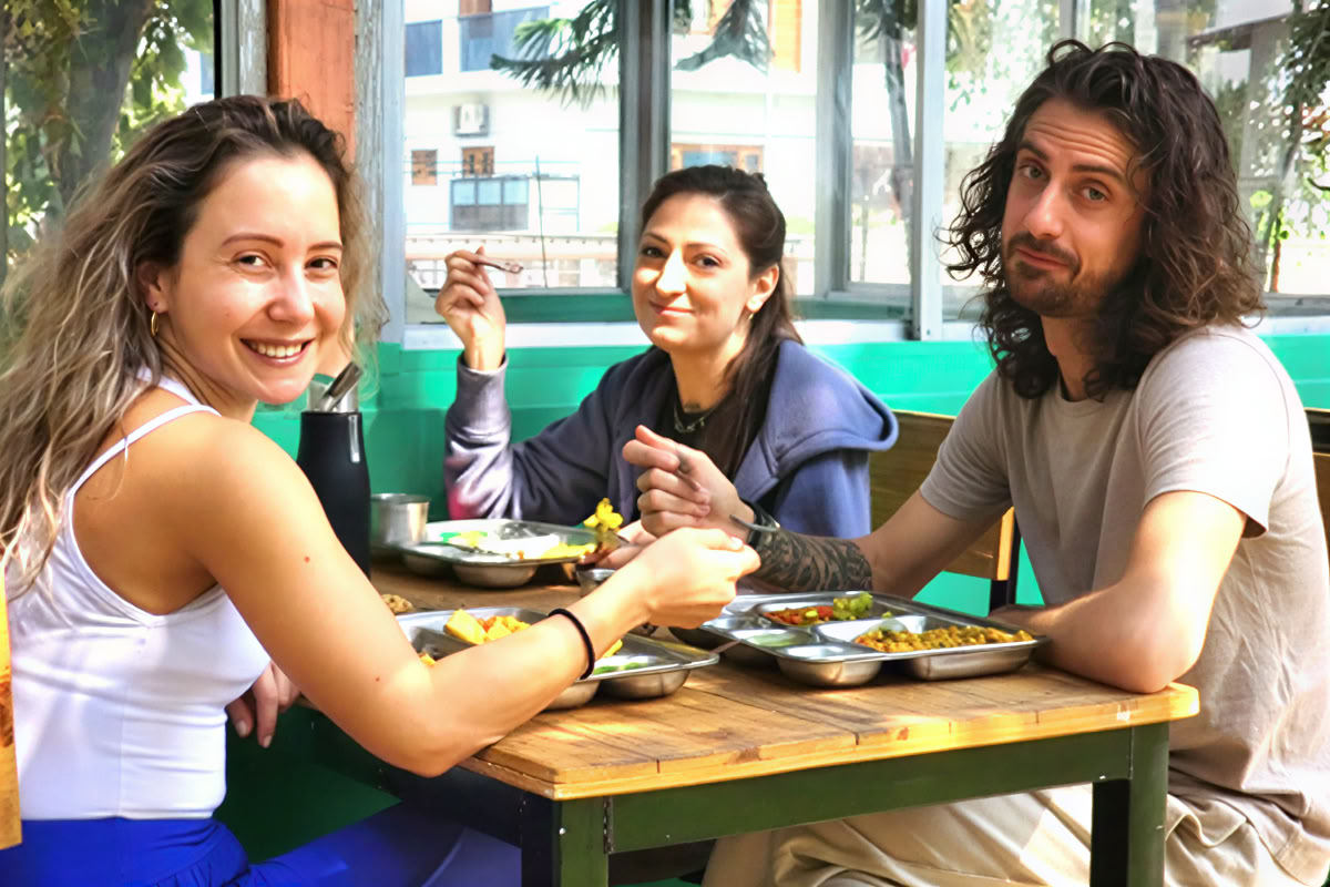 Formación de profesores de yoga de sanación con sonido en Rishikesh