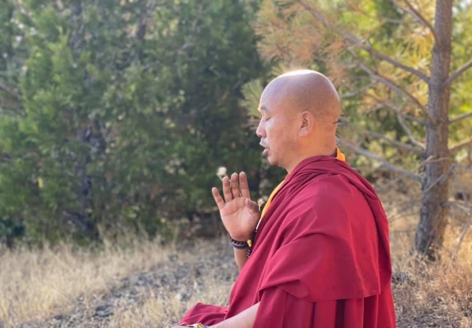 Práctica de Shamatha-Mindfulness en la Tradición Mahamudra con Khenpo Karma Tenkyong