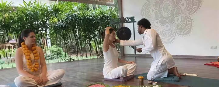 100 Horas de Formación de Yoga Prenatal y Postnatal en Alemania
